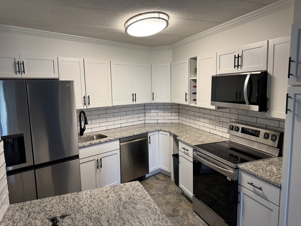 Property Photo: 147 Turner Road 103 MA 01746
