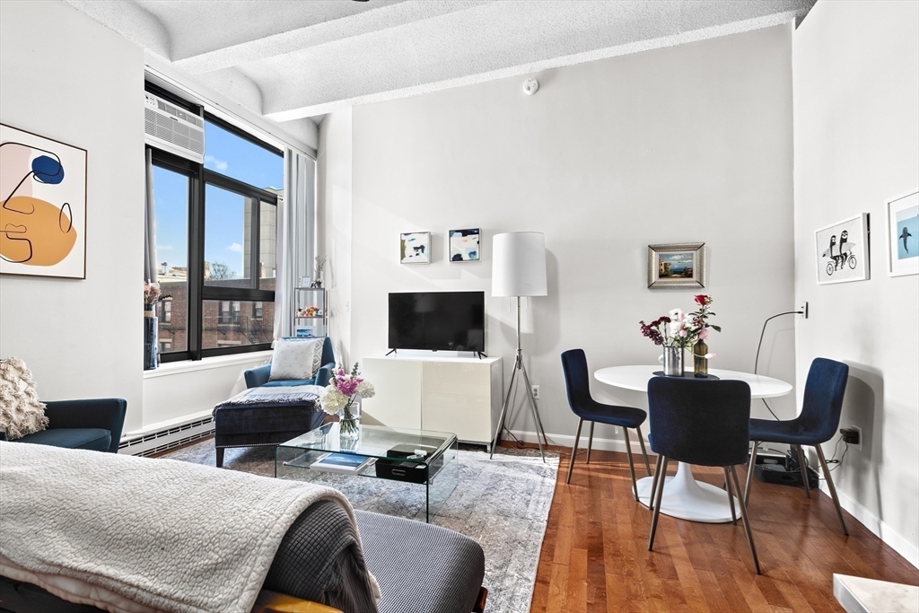 Property Photo: 12 Stoneholm 424 MA 02115