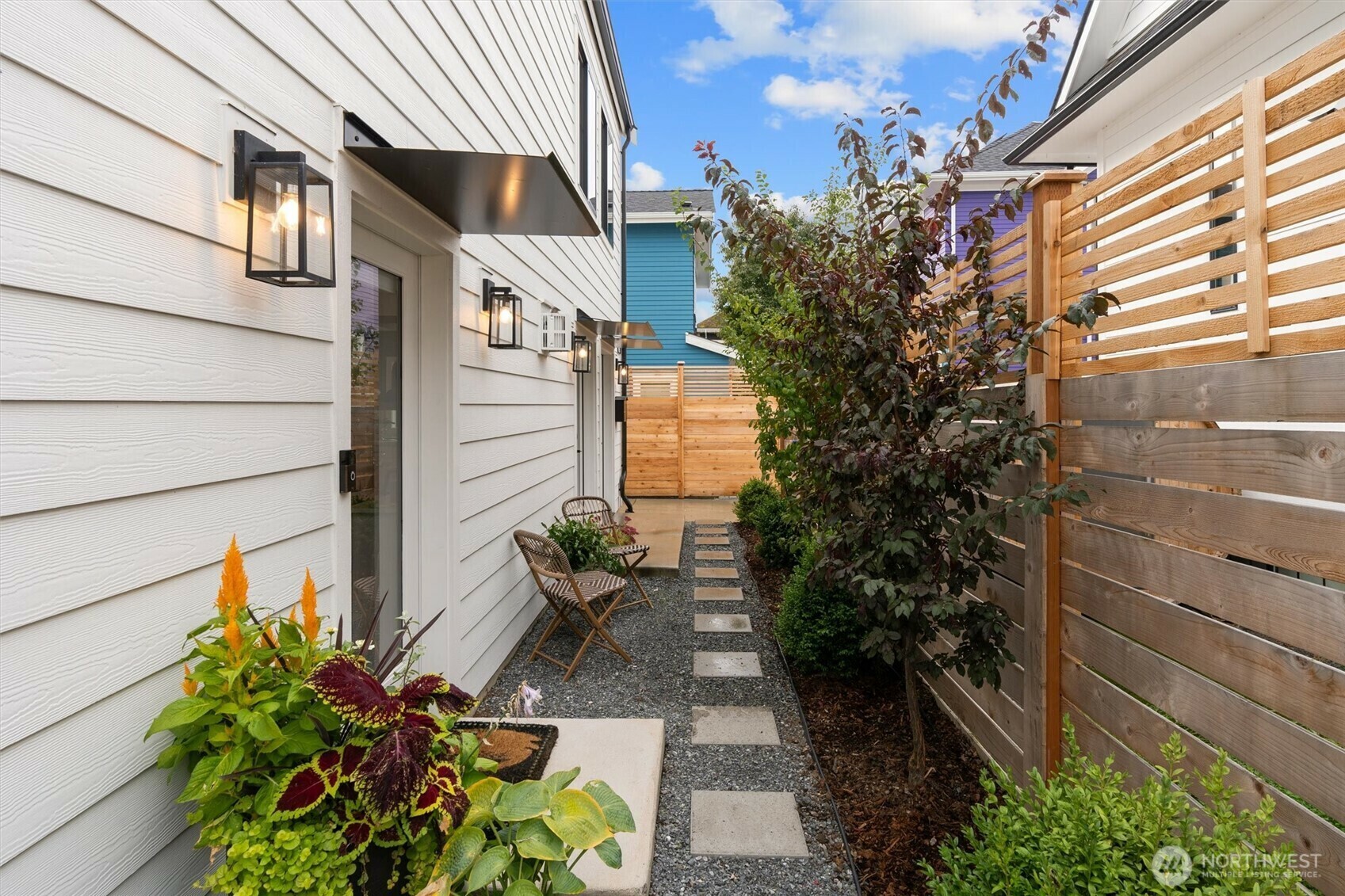 Property Photo: 128 28th Ave B WA 98122