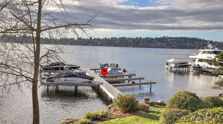 7243 W Ridge Road  Mercer Island WA 98040 photo