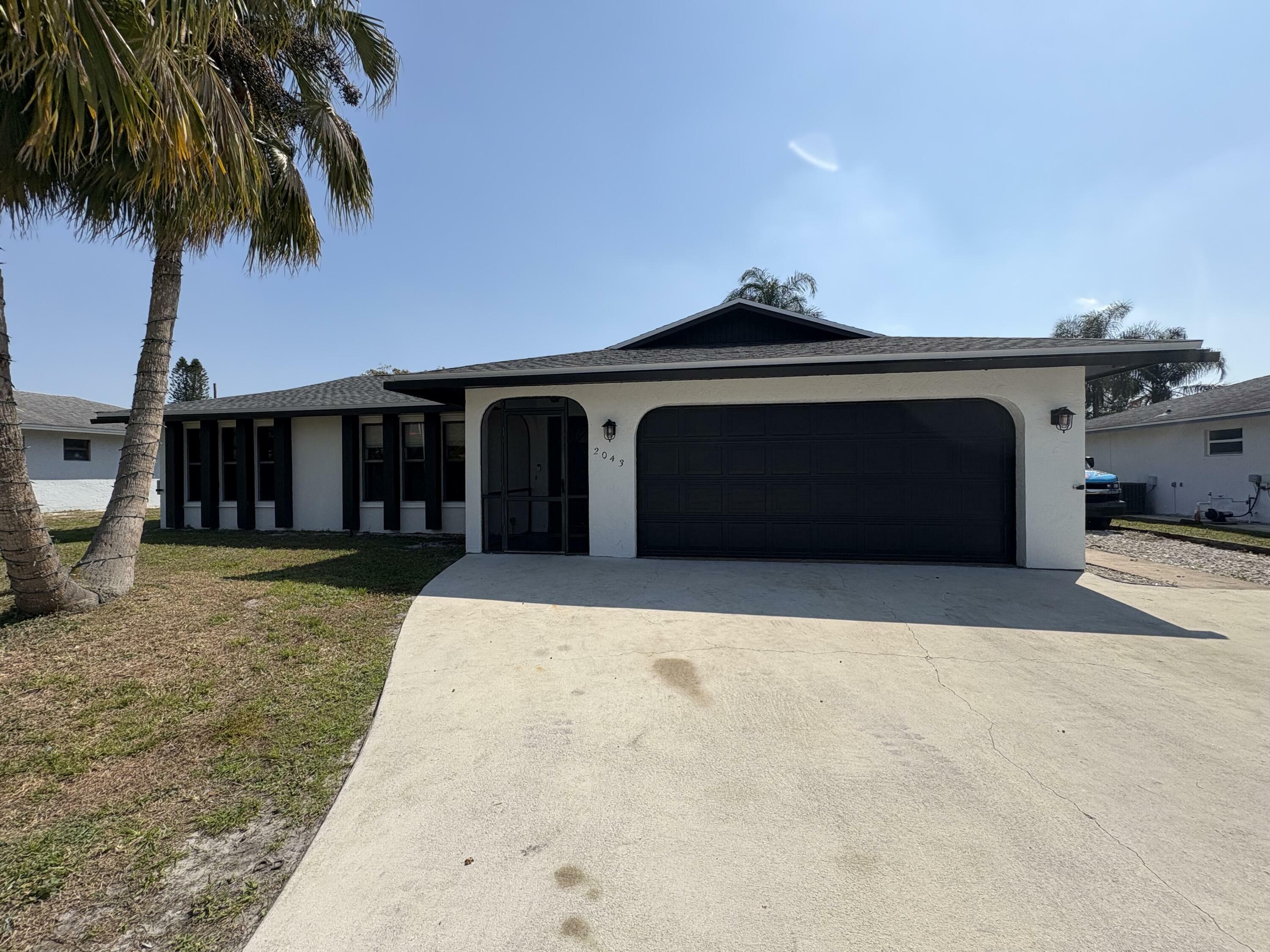 2043 SE Benedictine Street  Port Saint Lucie FL 34983 photo