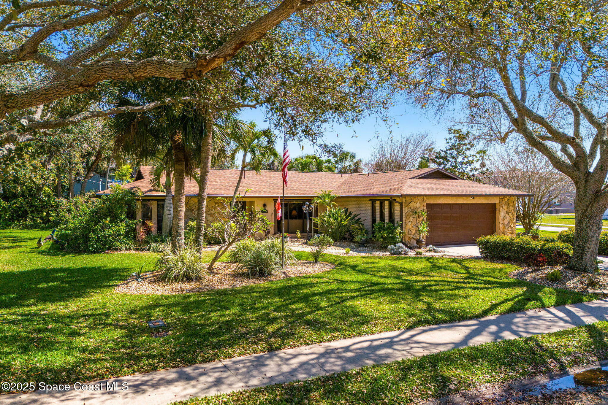 Property Photo:  8200 Orange Avenue  FL 32920 