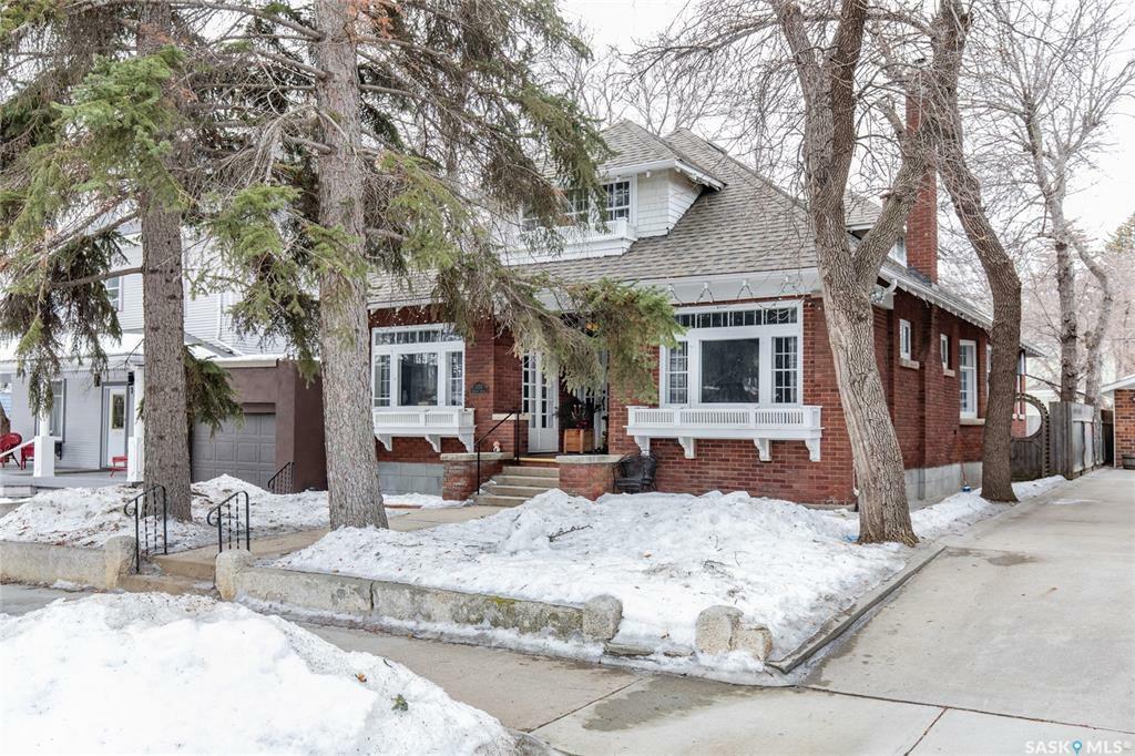 Property Photo:  1120 Clifton Avenue  SK S6H 3L5 