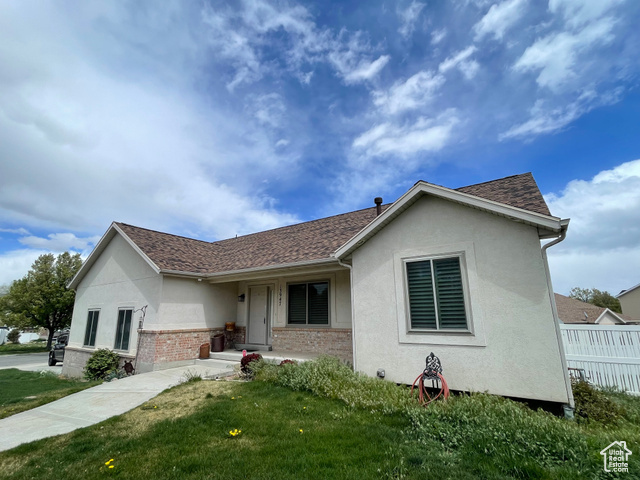 Property Photo: 13947 S Emmeline Dr UT 84096