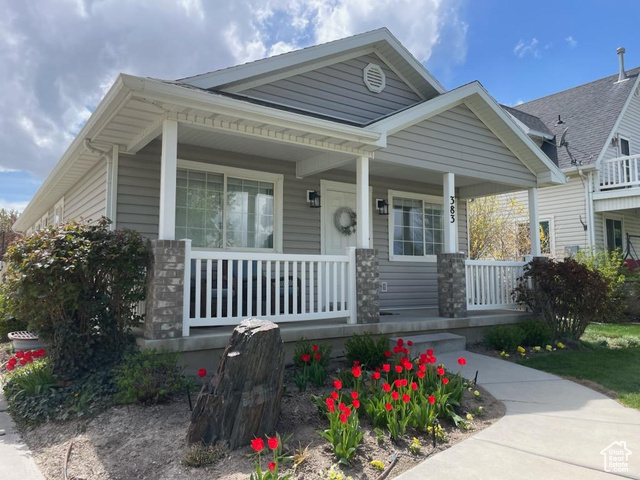 Property Photo: 383 W Plum Pl UT 84045