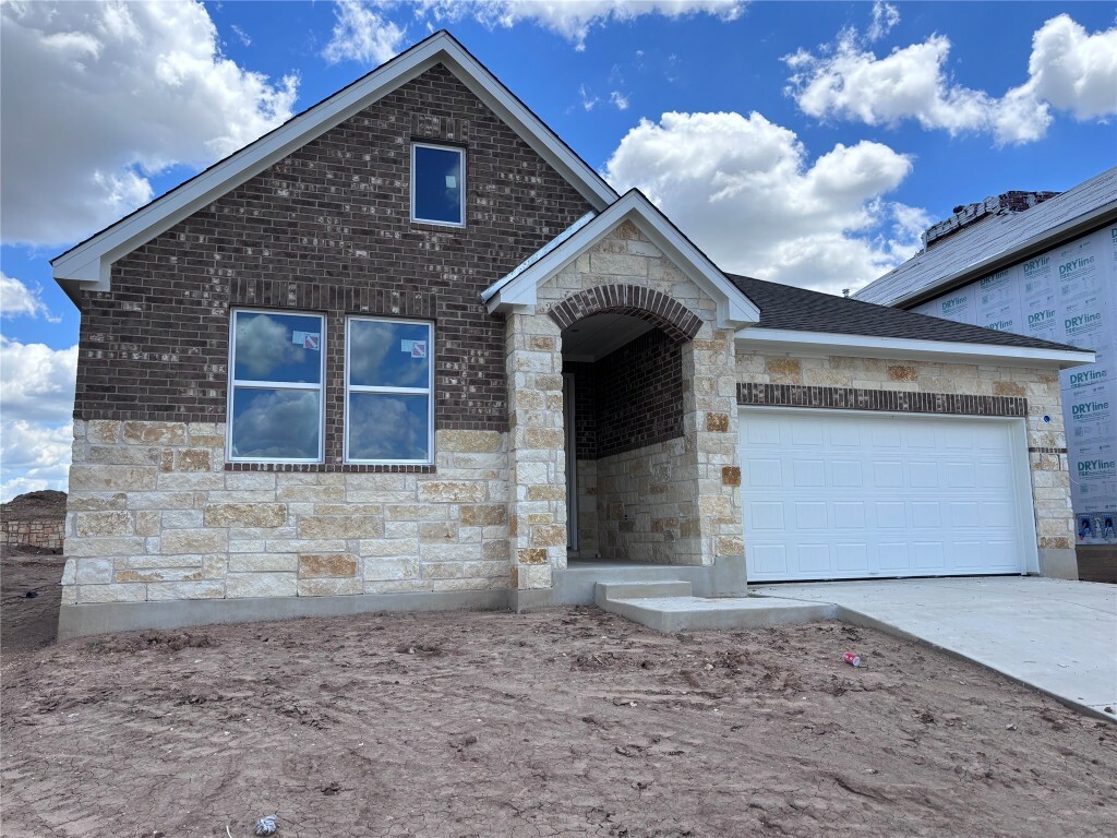 Property Photo: 185 Coleto Trail TX 78602