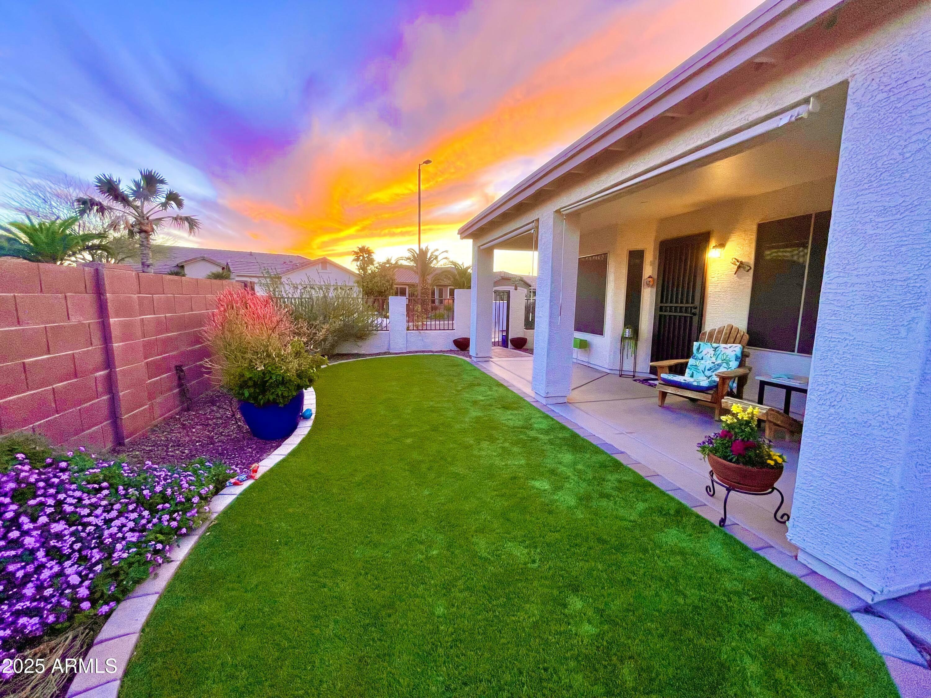Property Photo: 3921 E Runaway Bay Place AZ 85249