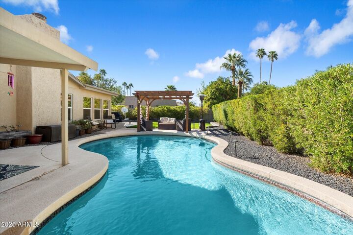 Property Photo:  7800 E Via Del Futuro -- E  AZ 85258 