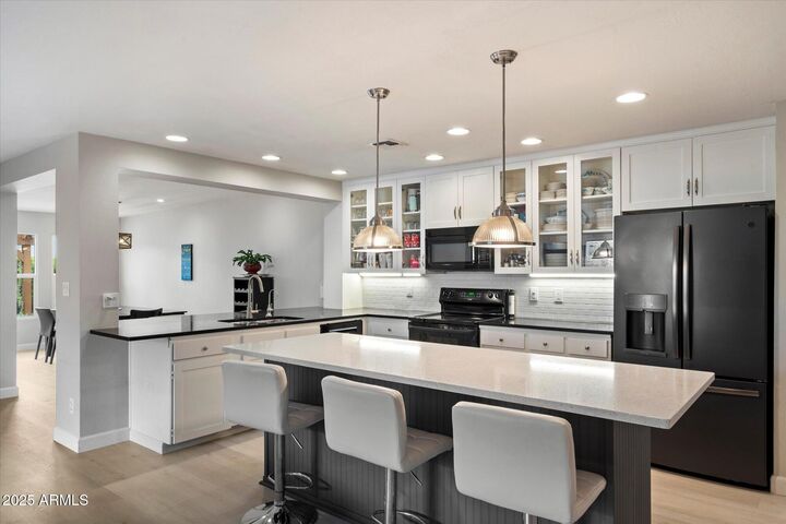 Property Photo: 7800 E Via Del Futuro -- E AZ 85258