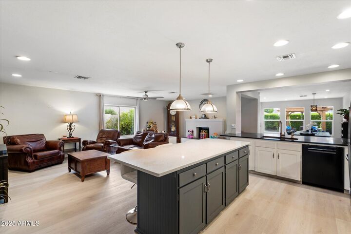 Property Photo:  7800 E Via Del Futuro -- E  AZ 85258 