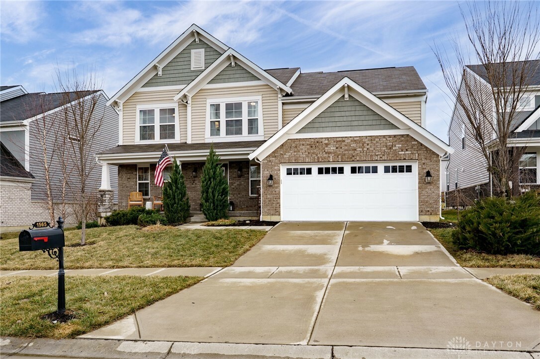 Property Photo:  1565 Canterbury Court  OH 45036 