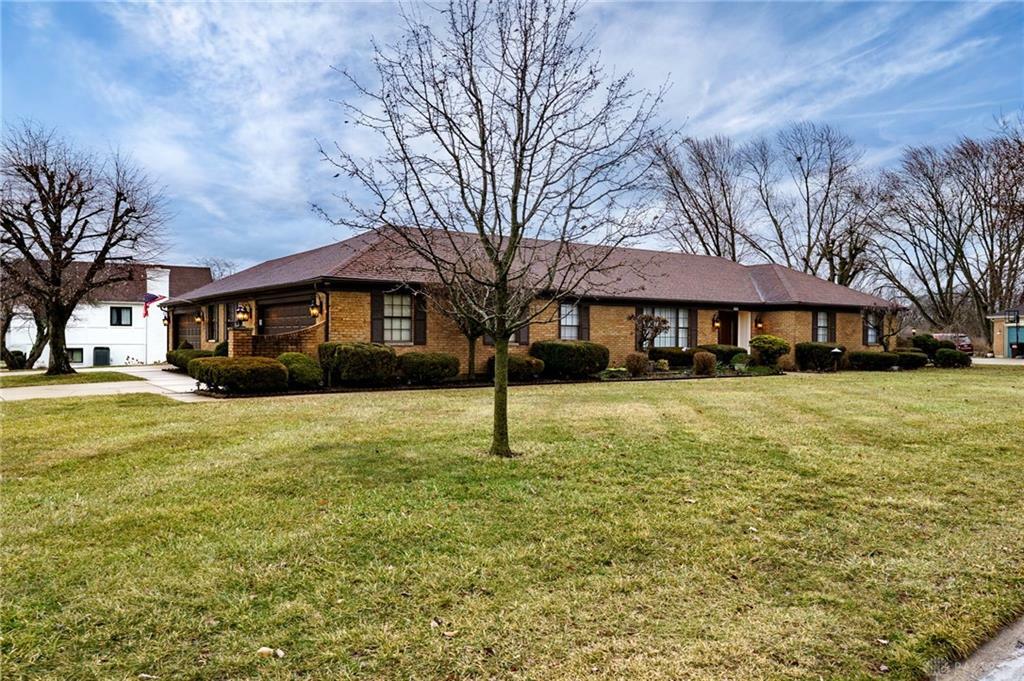 Property Photo:  1961 Cortina Drive  OH 45459 