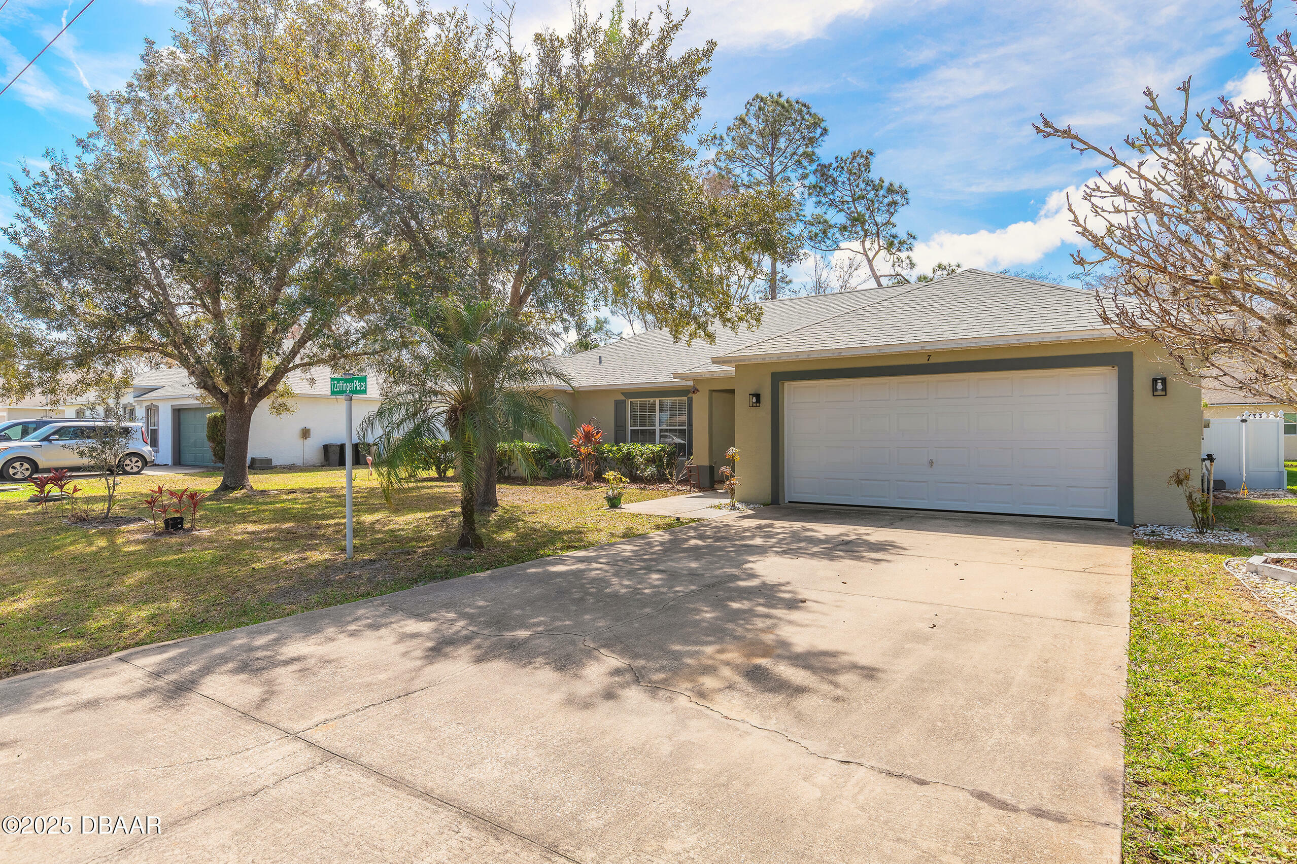 Property Photo:  7 Zoffinger Place  FL 32164 