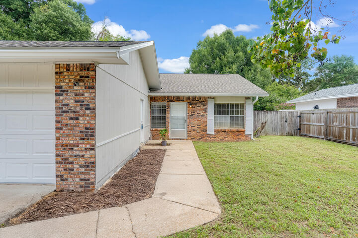 Property Photo:  407 Verb St  FL 32547 
