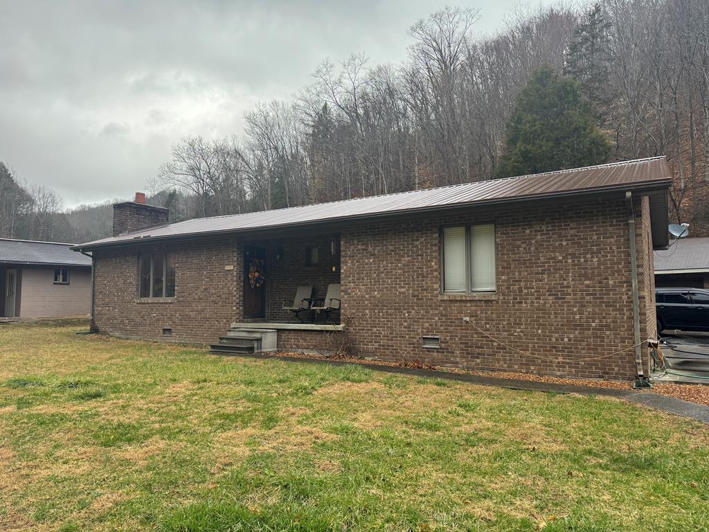 Property Photo: 1886 Indian Creek Road KY 41572