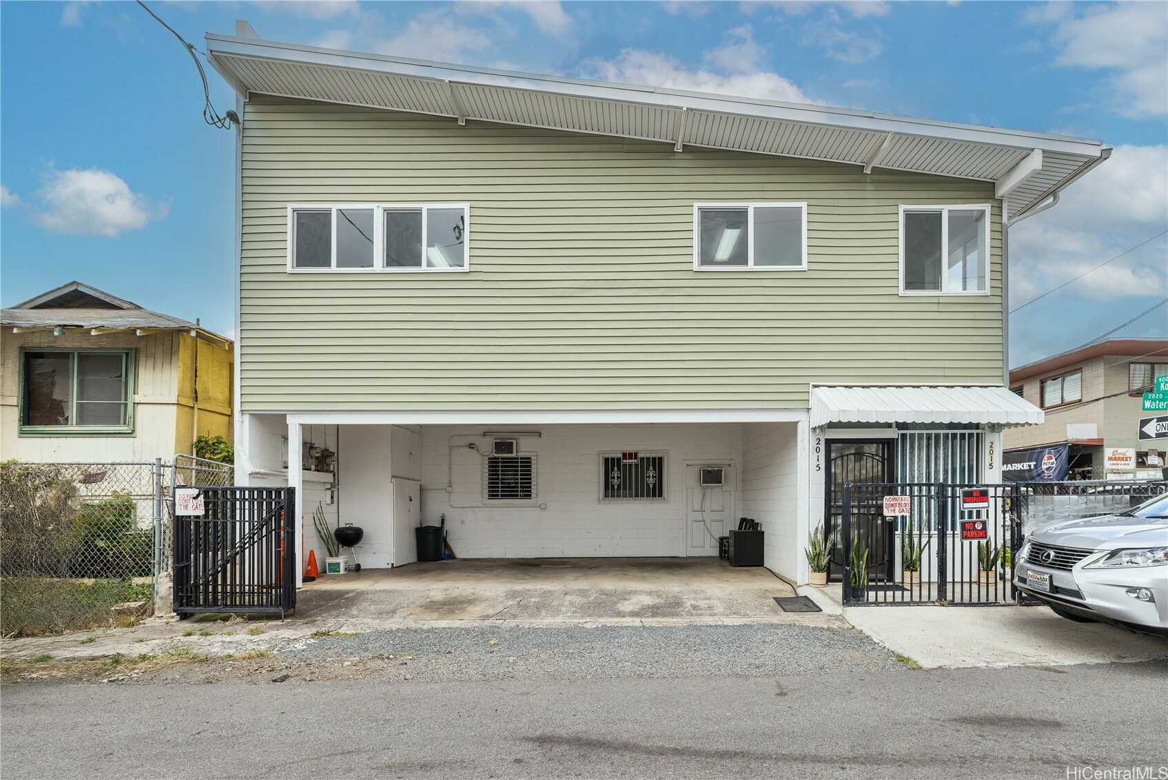 2015 Waterhouse Street  Honolulu HI 96819 photo