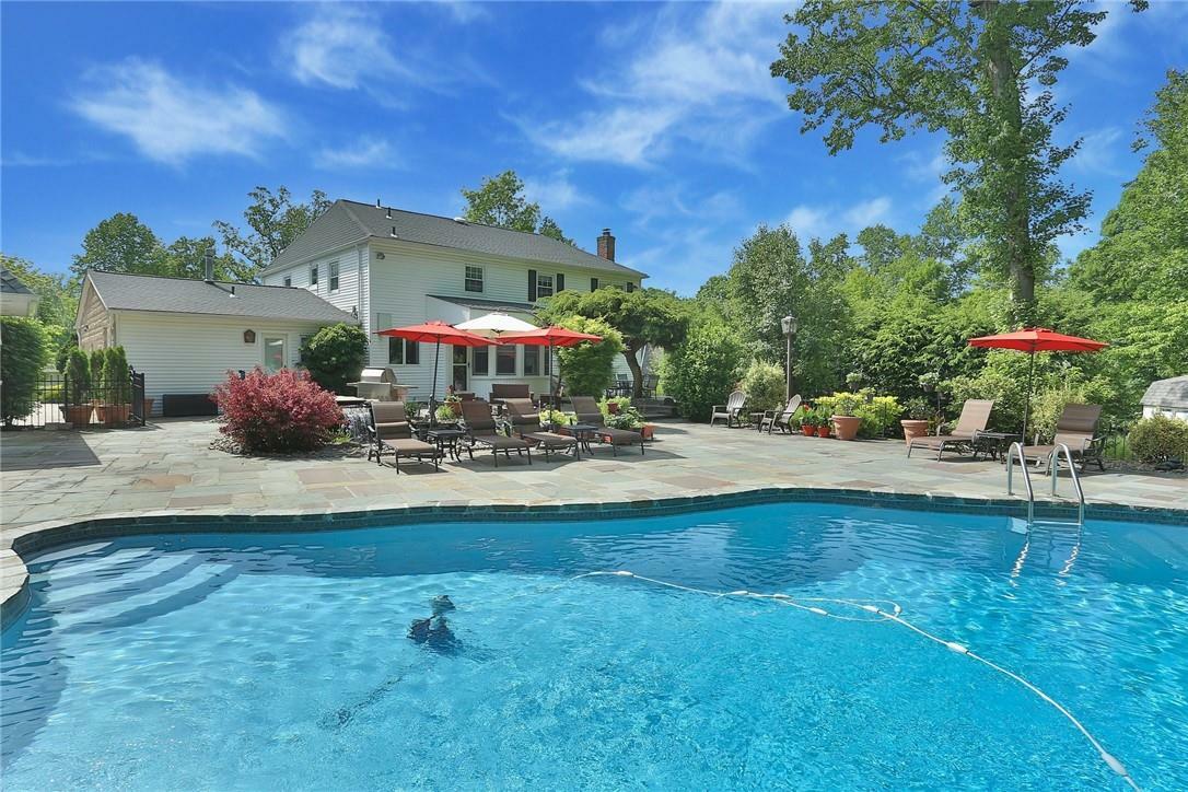 Property Photo:  19 Beaumont Drive  NY 10956 