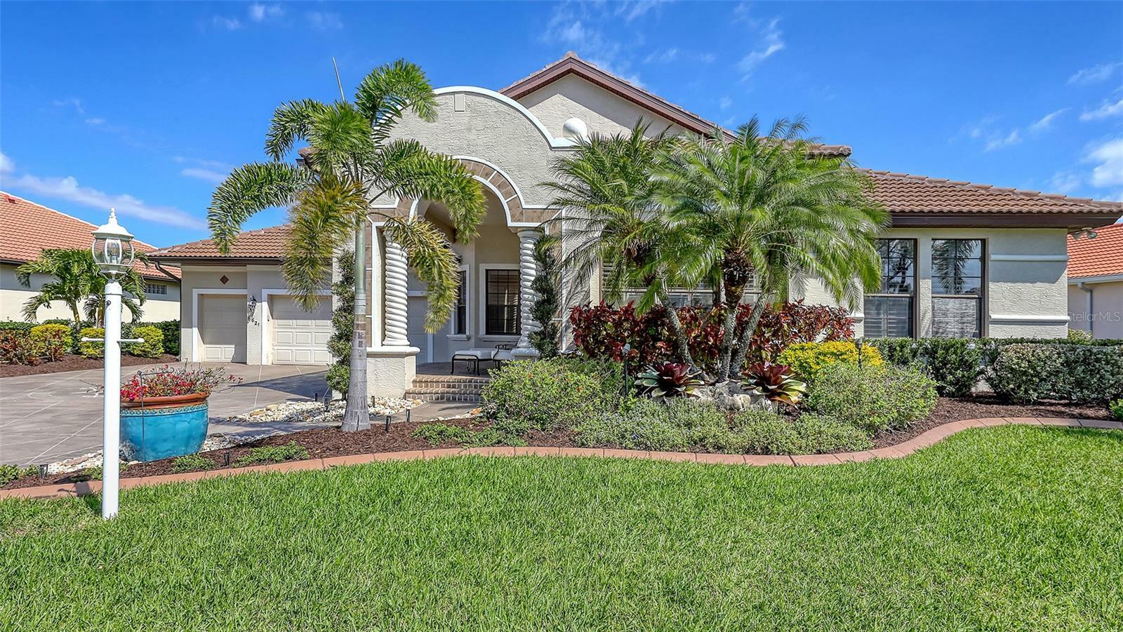 Property Photo: 6621 The Masters Avenue FL 34202