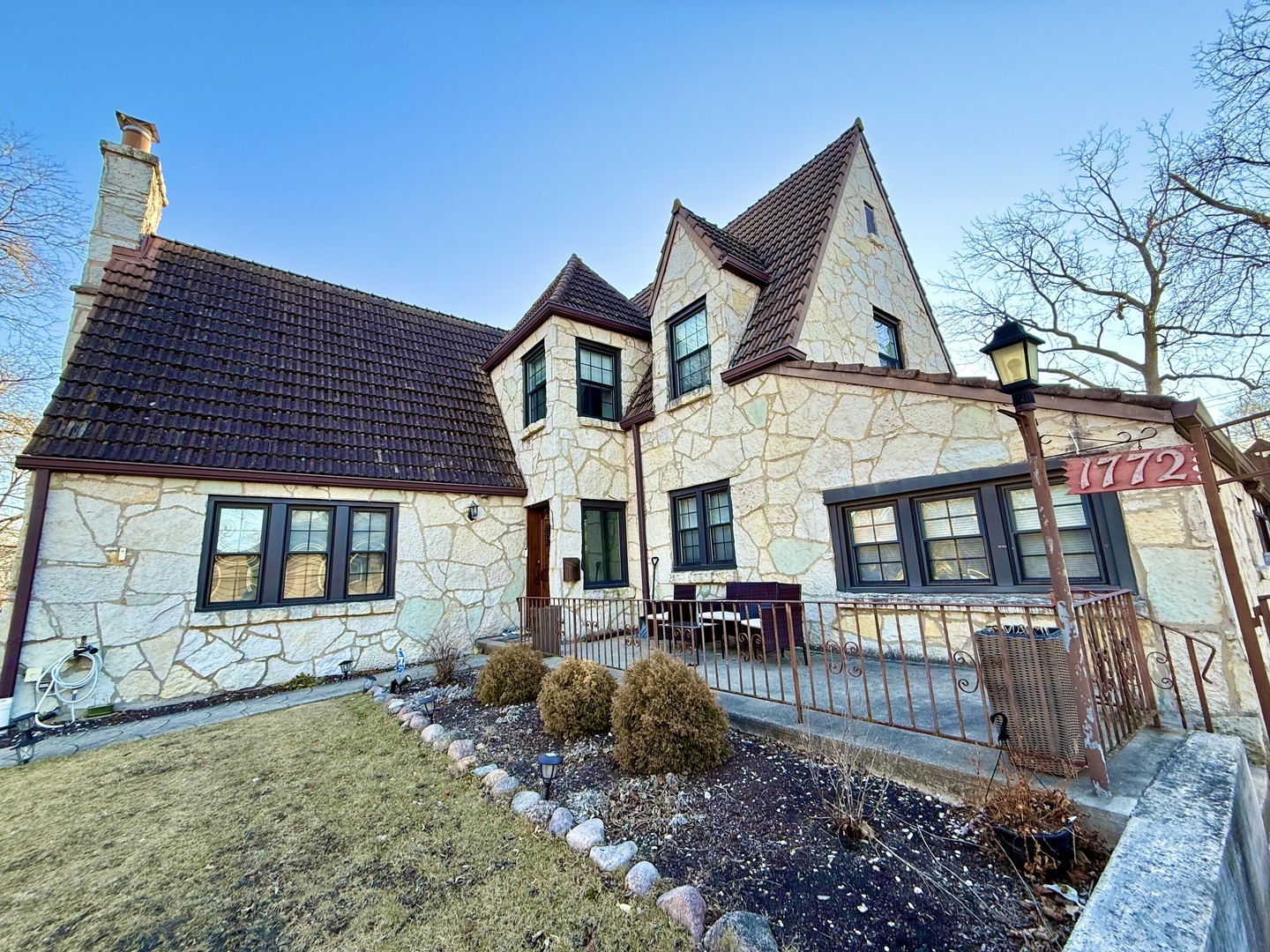 Property Photo: 1772 Birch Street IL 60018