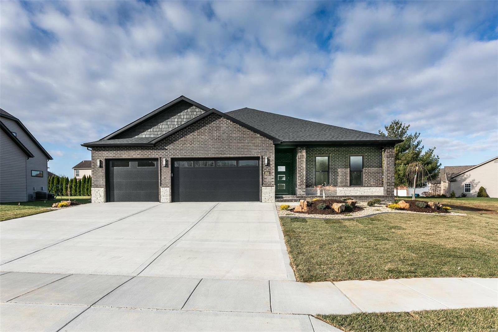 Property Photo: 1511 Oglesby Dr. IL 62025
