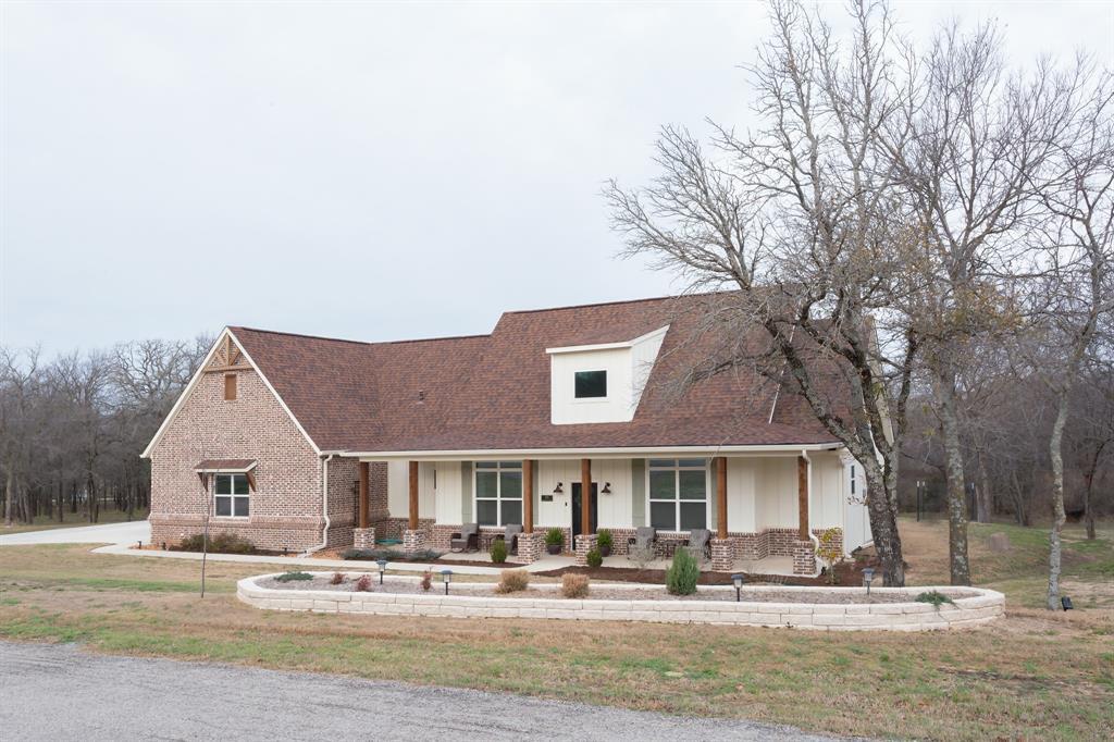Property Photo: 305 Arborview Drive TX 76088