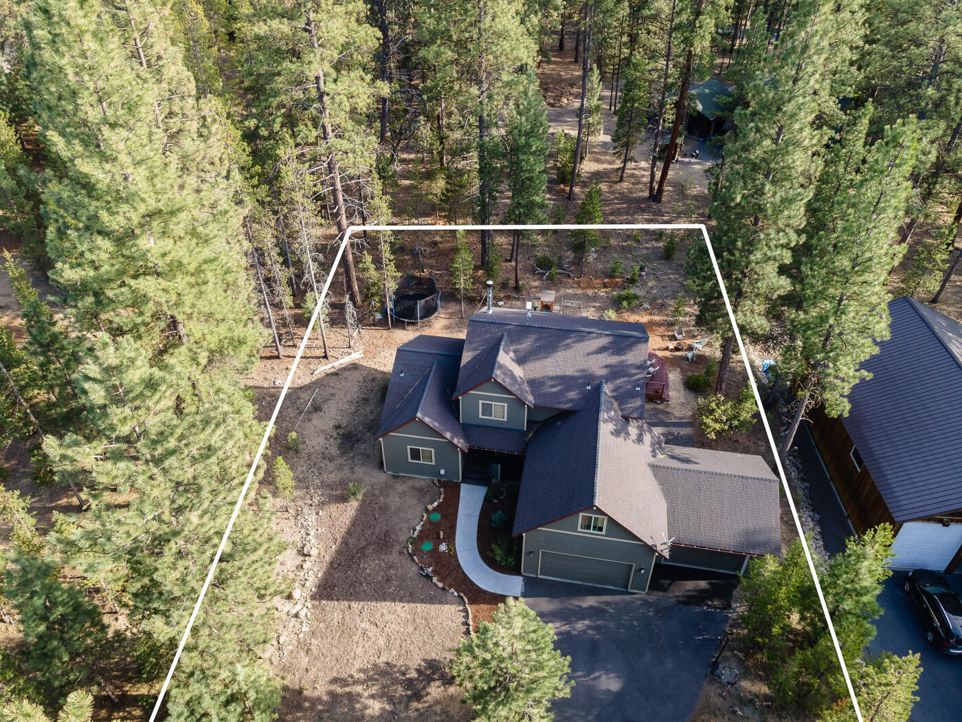 Property Photo: 53591 Brookie Way OR 97739