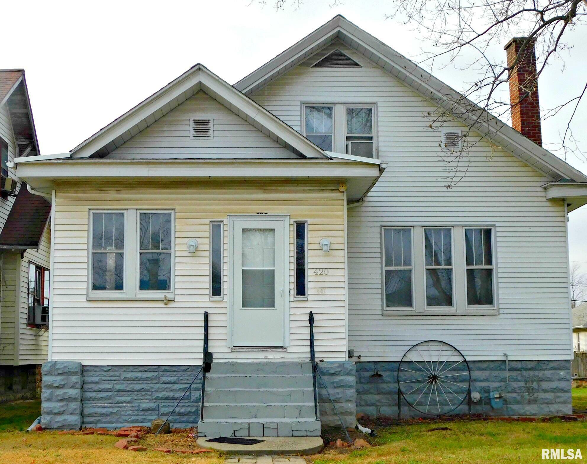 Property Photo:  420 Linden Avenue  IL 62801 