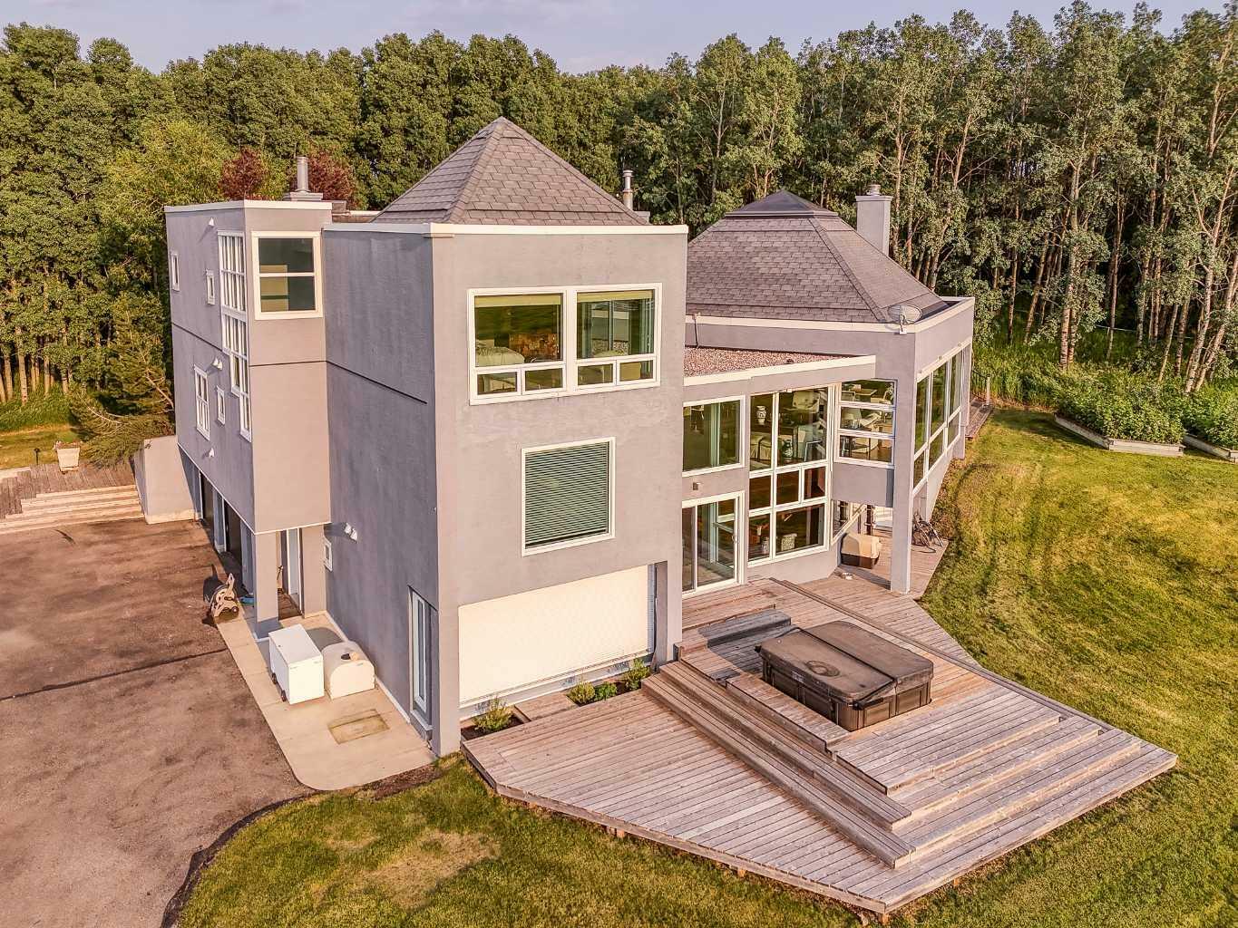 Property Photo: 244114 Panorama Ridge SW AB T3Z 3L6