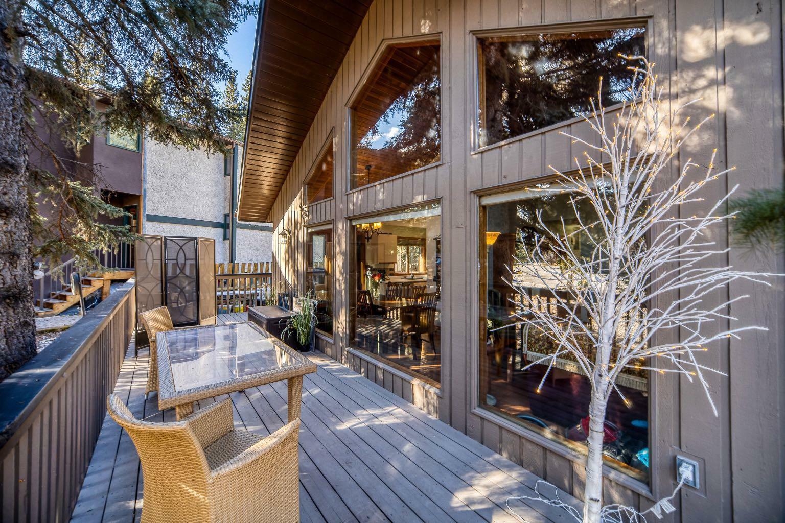 Photo de la propriété: 20 Pinewood Crescent AB T1W 1P8