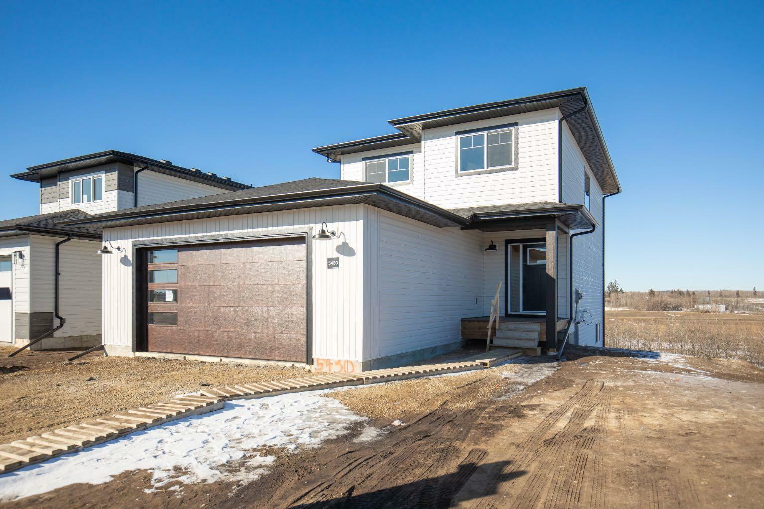 5430 Vista Trail  Blackfalds AB T4M 0L3 photo