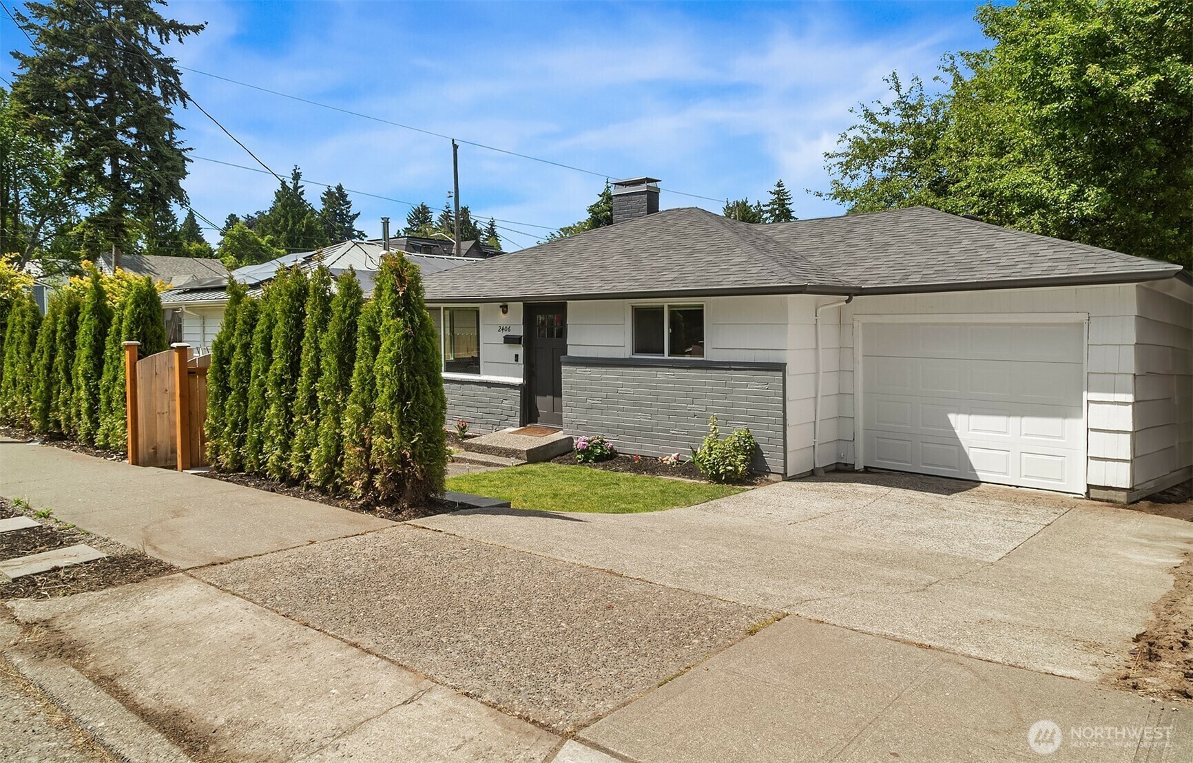 Property Photo: 2406 NE 75th Street WA 98115