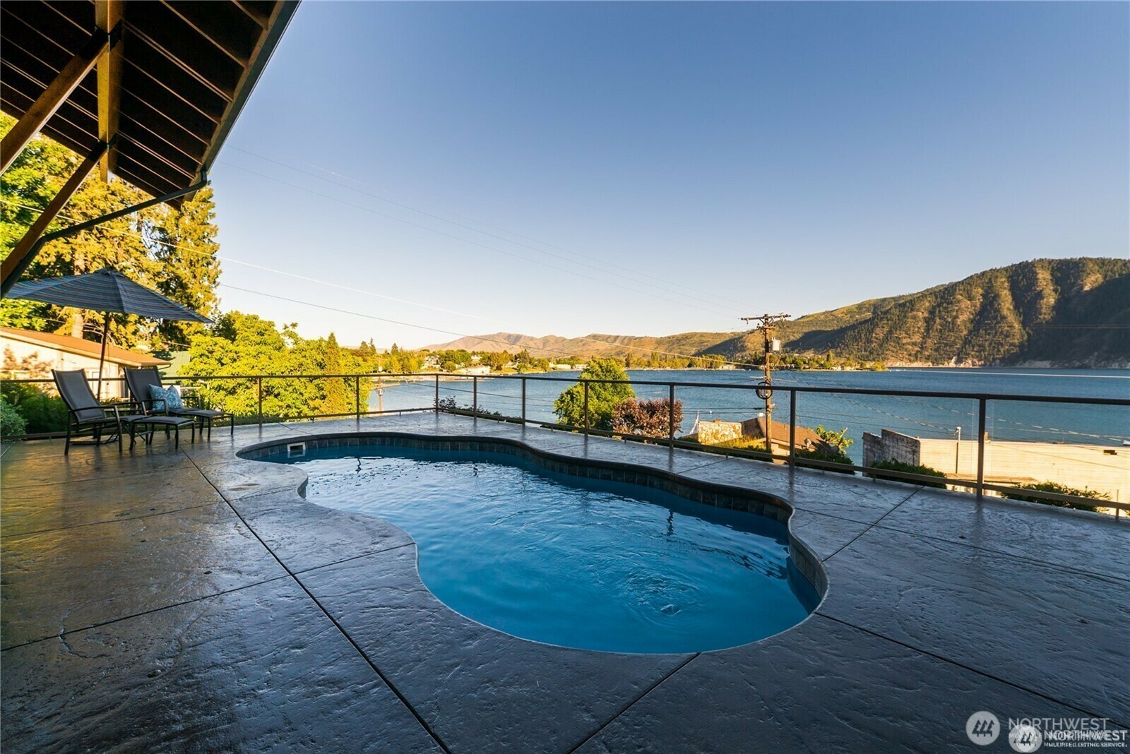 Property Photo: 408 Manson Boulevard WA 98831
