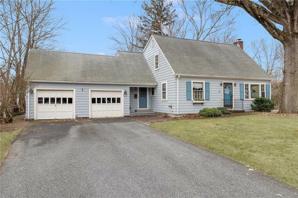 Property Photo:  25 Edgewood Drive  RI 02806 