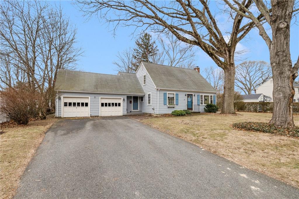 Property Photo:  25 Edgewood Drive  RI 02806 