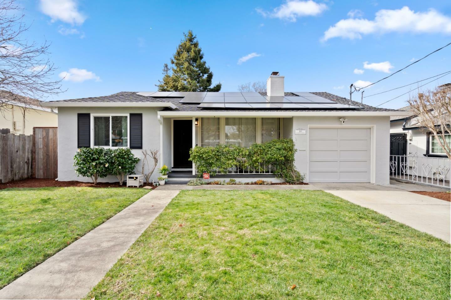 Property Photo:  961 15th Avenue  CA 94063 