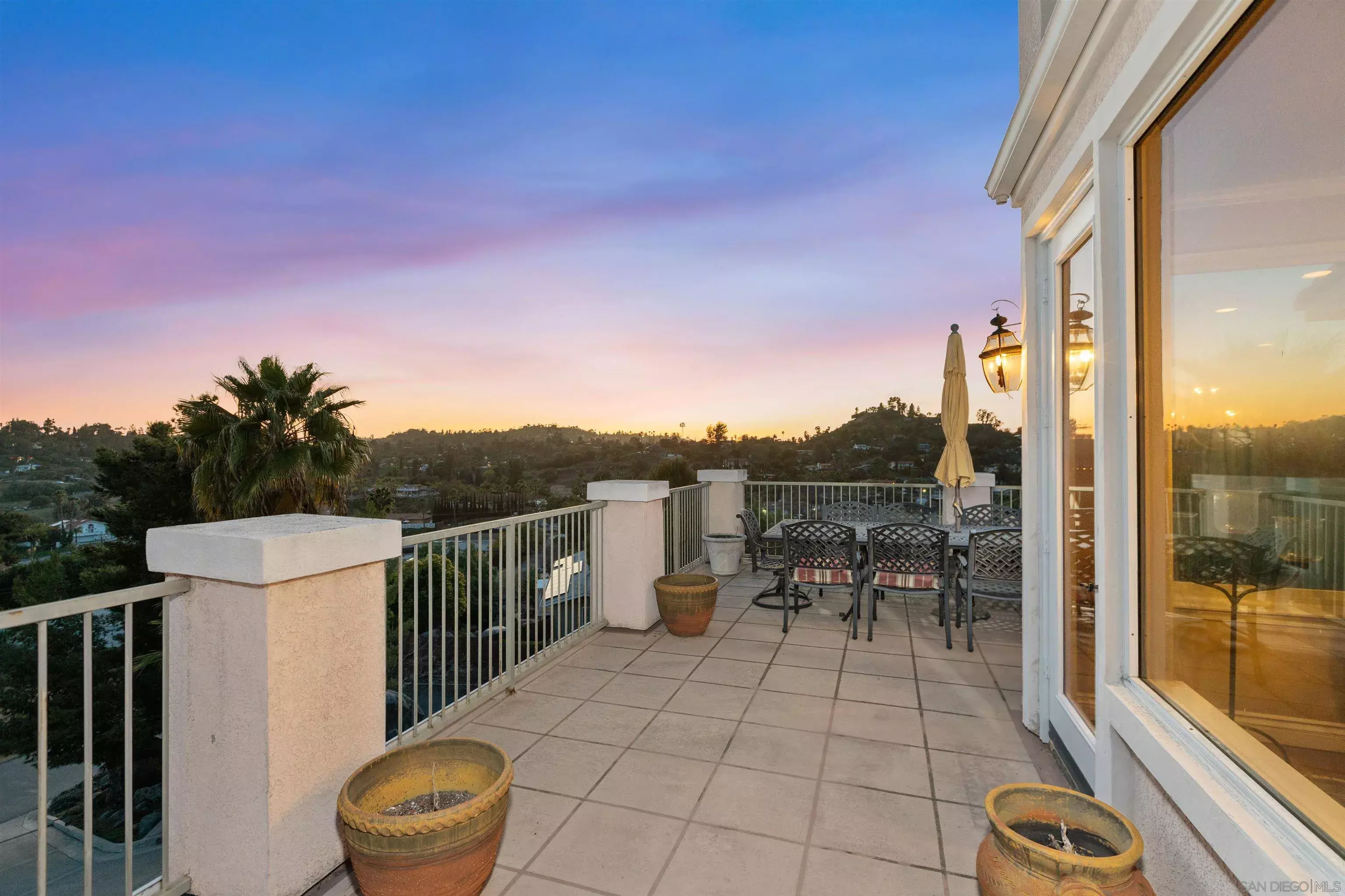 Property Photo: 1566 Plantation Way CA 92019