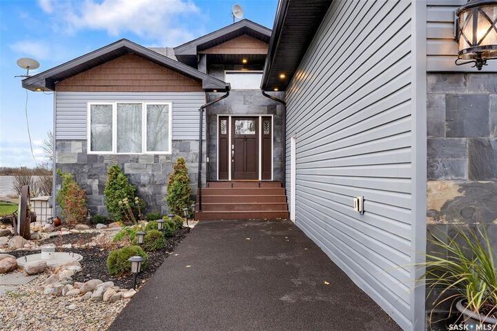 Property Photo:  7 Pape Drive  SK S0K 2A0 