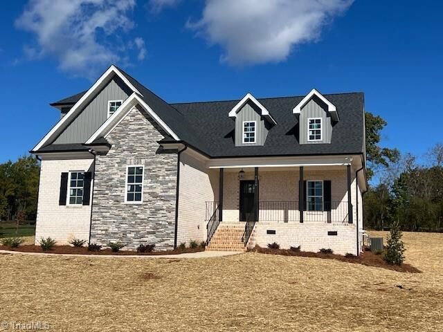 Property Photo:  7416 Kingsley Place  NC 27357 