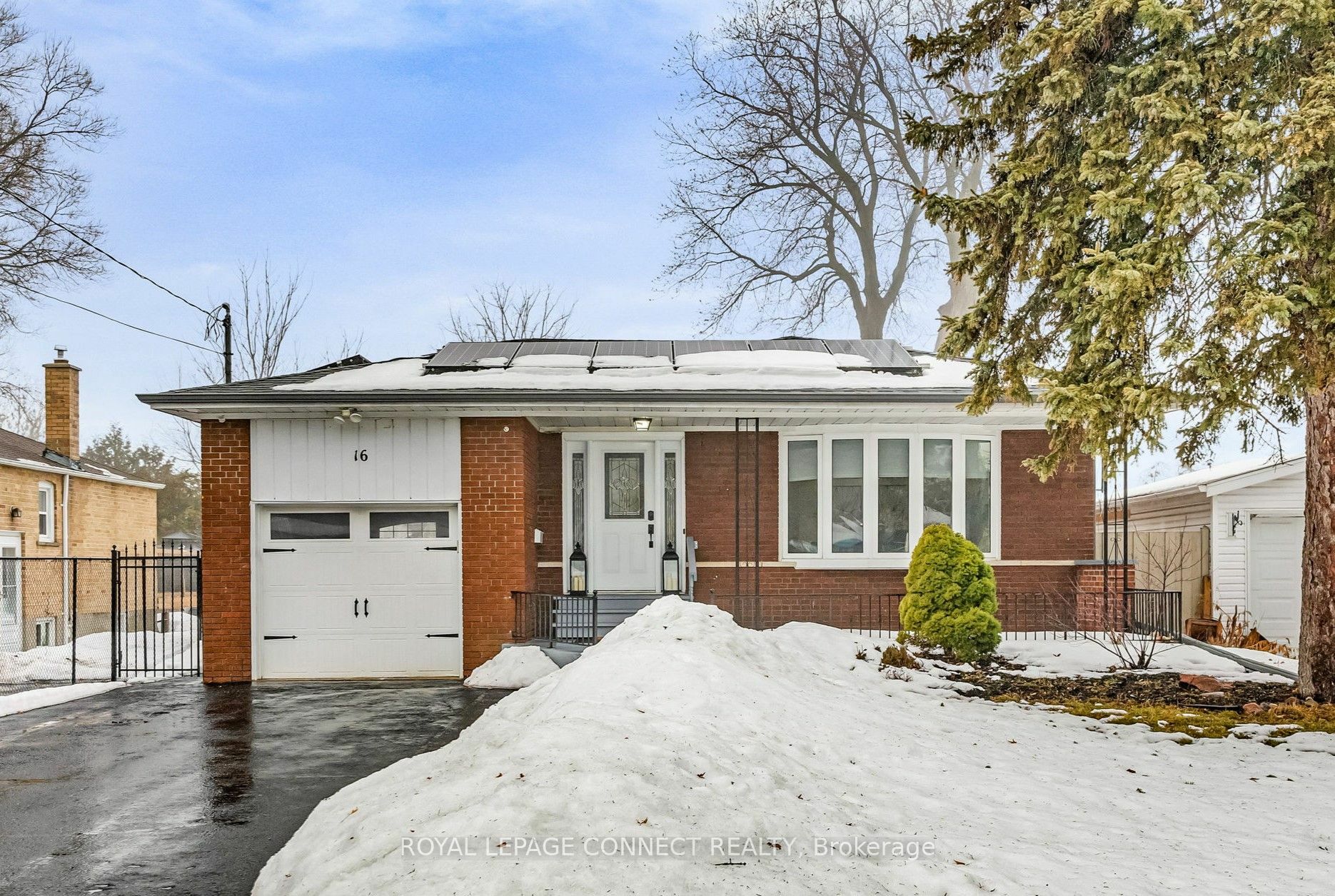 16 Homestead Rd  Toronto ON M1E 3R9 photo