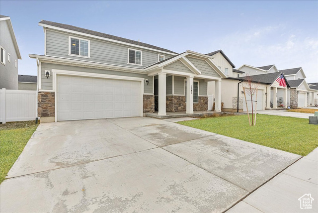 Property Photo:  3142 S Edgewater Cv  UT 84075 