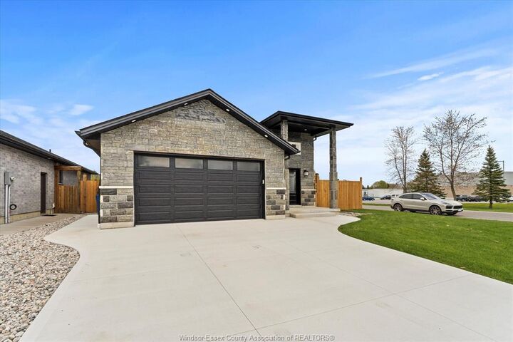 Property Photo: 199 Thomas Avenue ON N8A 5H6