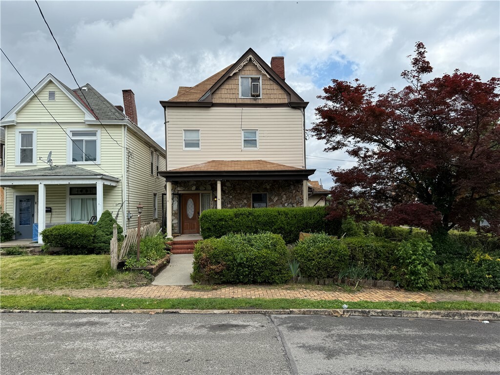 Property Photo: 705 E 18th Ave PA 15120