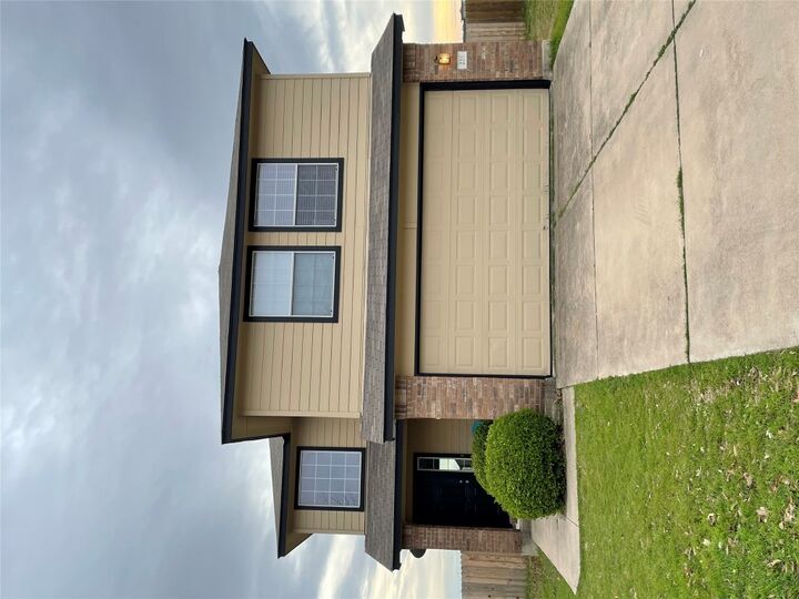Property Photo:  225 Hyltin Street  TX 78634 