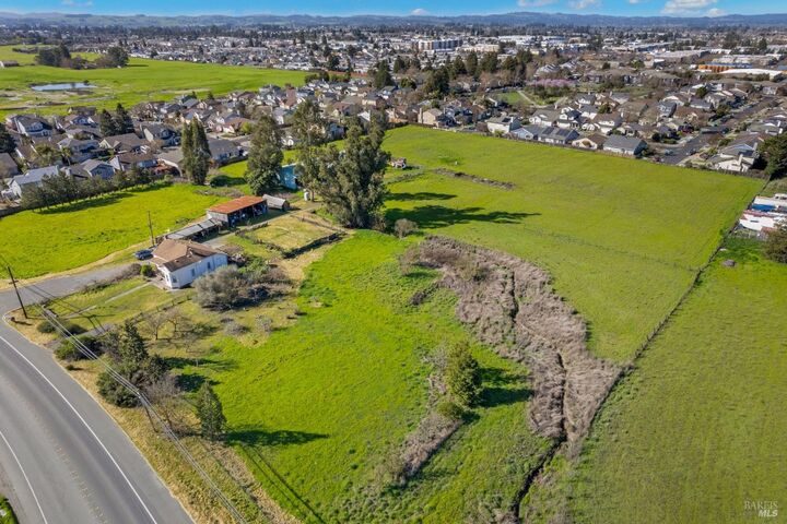 Property Photo:  3015 Petaluma Hill Road  CA 95404 