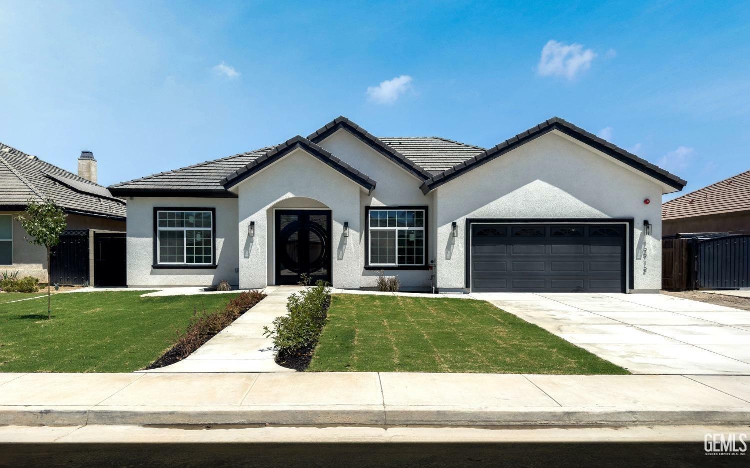 Property Photo: 12712 Molokai Drive CA 93312