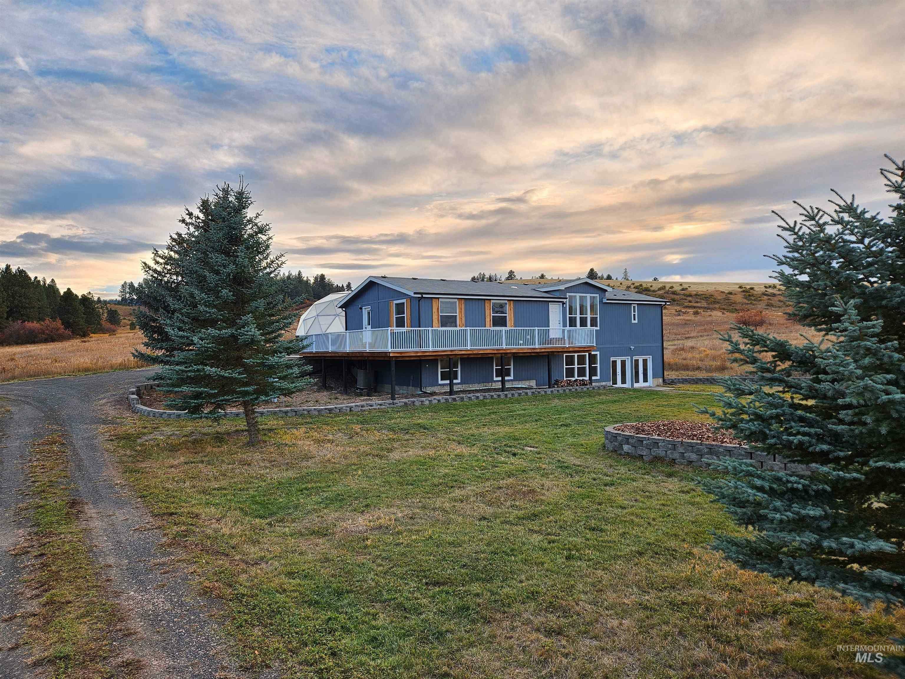 Property Photo: 1095 E Rock Creek Rd. ID 83855