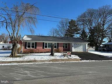 Property Photo:  7 Willow Run Road  PA 17315 