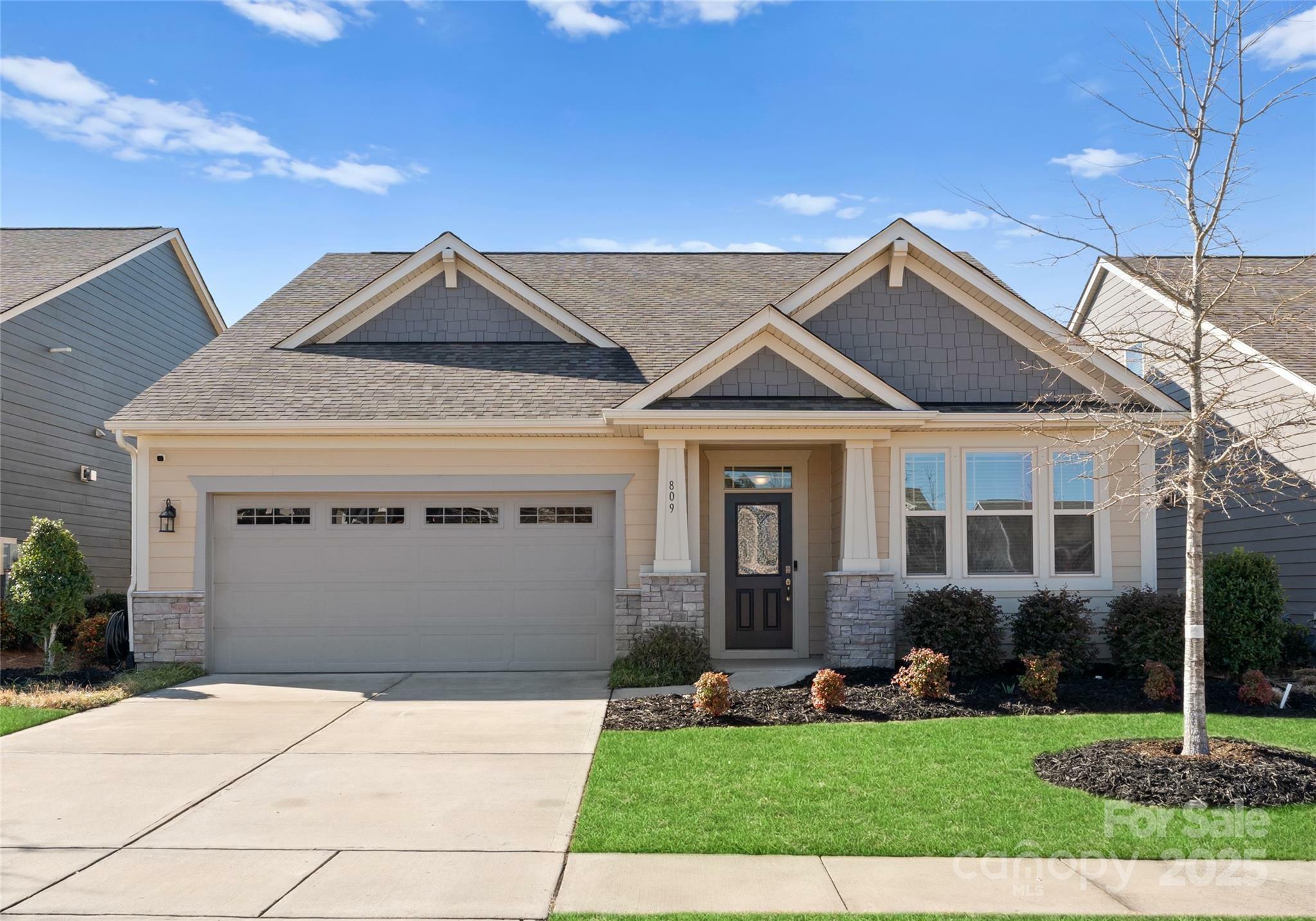 Property Photo: 809 Cadence Park Place SC 29708