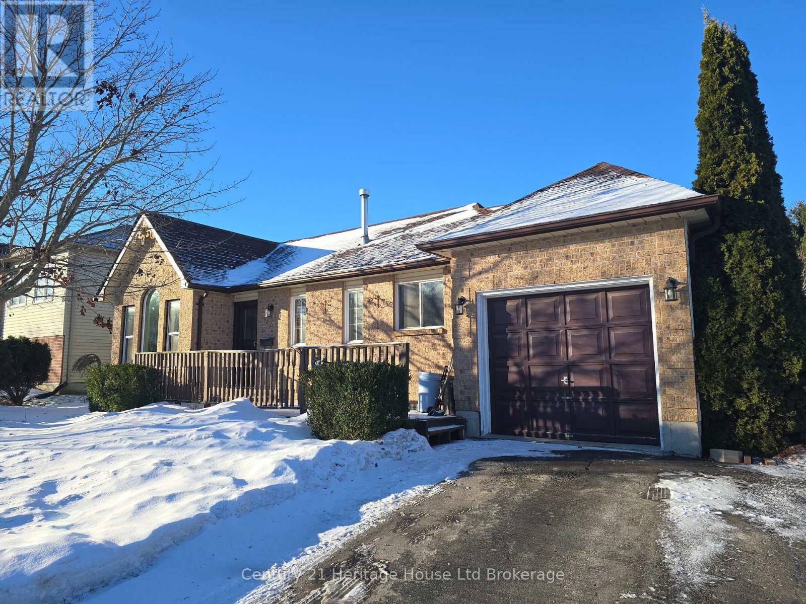 42 Pebble Beach Court  Woodstock (Woodstock - South) ON N4S 8X2 photo