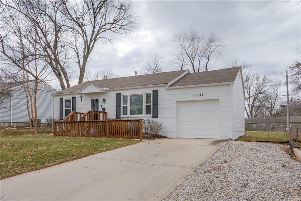 Property Photo:  11621 W 68th Street  KS 66203 